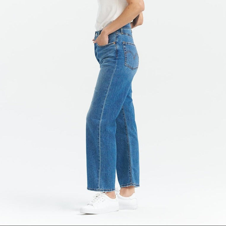 Women's high rise straight leg cropped jeans